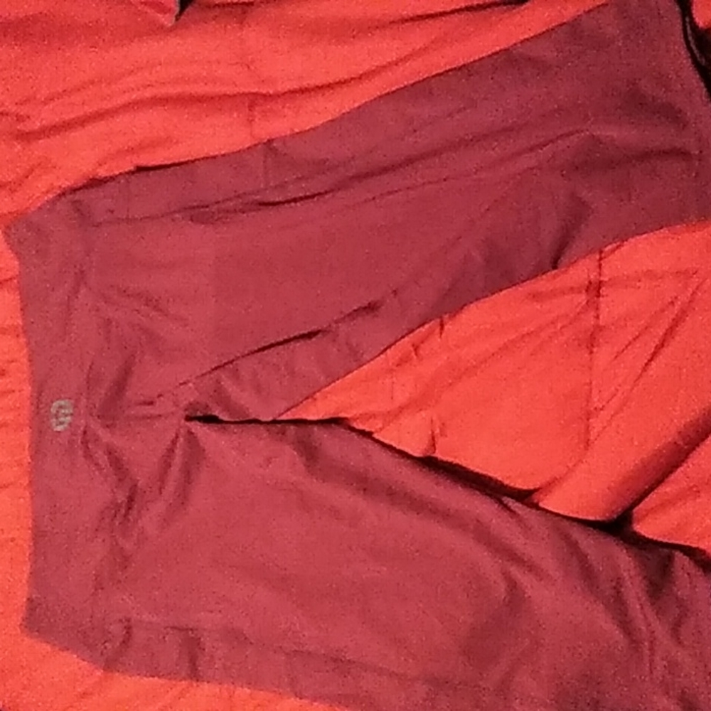Maroon leggins